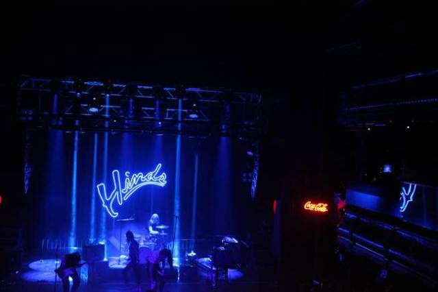 Surf, garage y algo de grunge inundan los conciertos de Hinds.