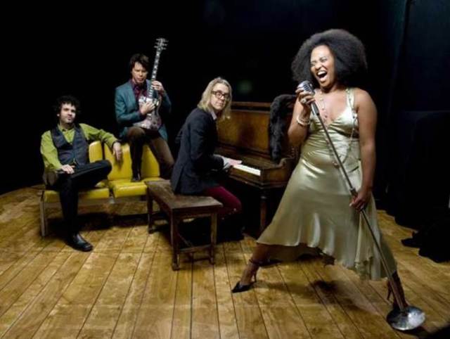 The Bellrays actuaran en Bilbao.