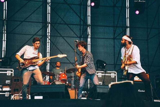 Rock fresco y atrevido es lo que nos ofrecen Chelsea Boots.