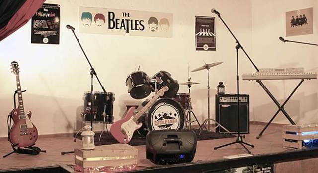 Interior del estudio en Parapanda Eco Rock.