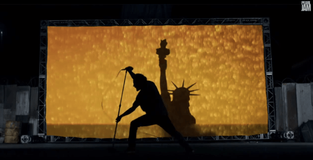 Pearl Jam sigue emocionando con su música