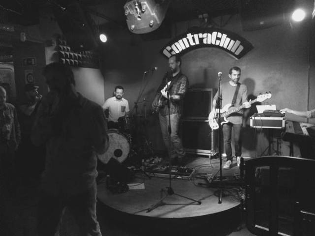 La sala Contrclub se rindió a las letras directas de Yo, Estratosférico