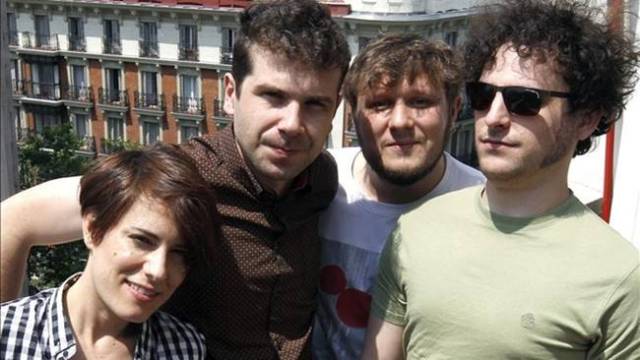 Triangulo De Amor Bizarro