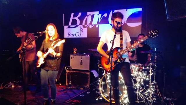 Arde durante su concierto en la sala Barco de Madrid