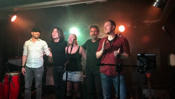 Éclaire finalizo su gira ¨Meow¨