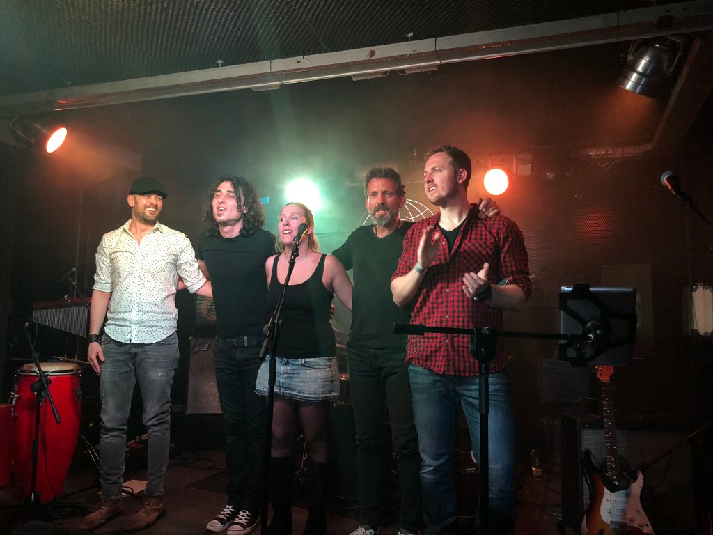 Éclaire finaliza su gira por todo lo alto