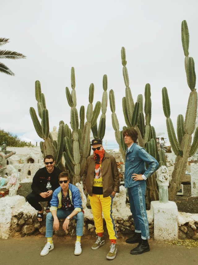 Nos vamos de verbena con Novedades Carminha