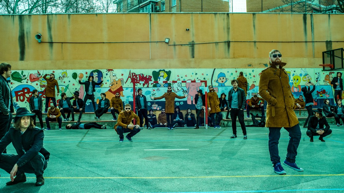 Entrevista a Of Moths And Stars