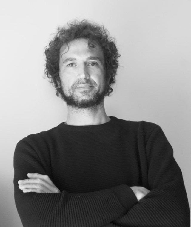 Rodrigo Mercado vuelve con Llueve